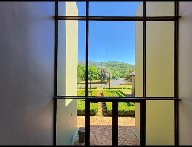 BUSINESS PROPERTY TO RENT IN ELDORAIGNE